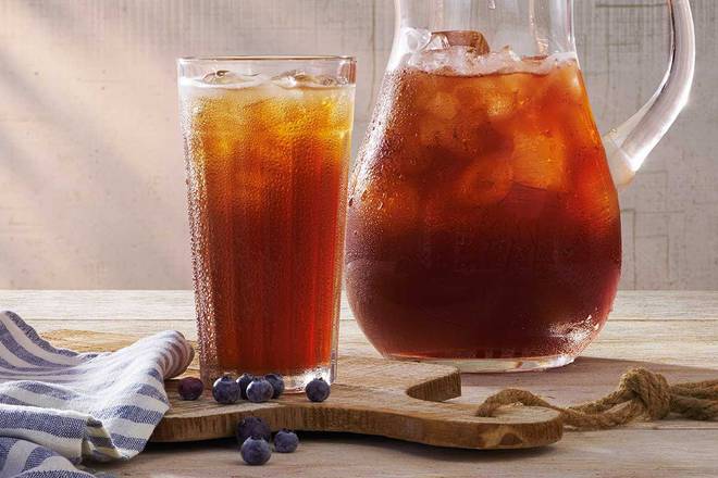 Order Huckleberry Tea (Half Gallon) food online from Cracker Barrel Old Country Store store, Somerset on bringmethat.com