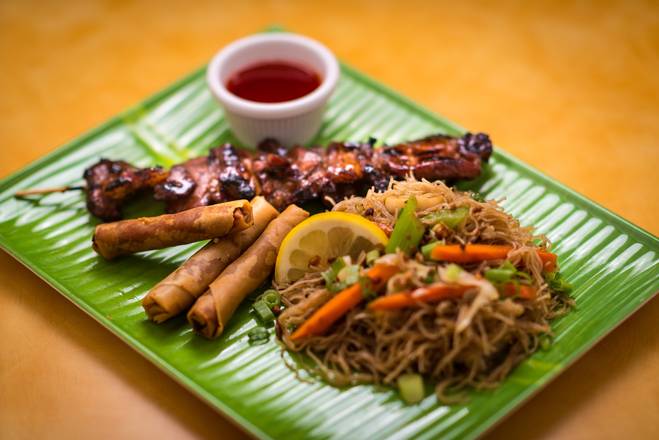 Order Merienda A Combo w/ free soda food online from Kadok Restaurant store, Daly City on bringmethat.com