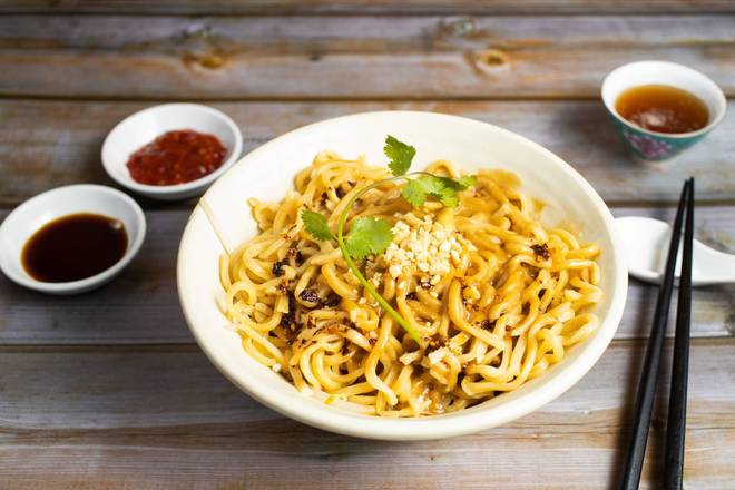 Order Spicy Tan Tan Noodles w/ Peanut Sauce food online from Enjoy Vegetarian Restaurant store, San Francisco on bringmethat.com