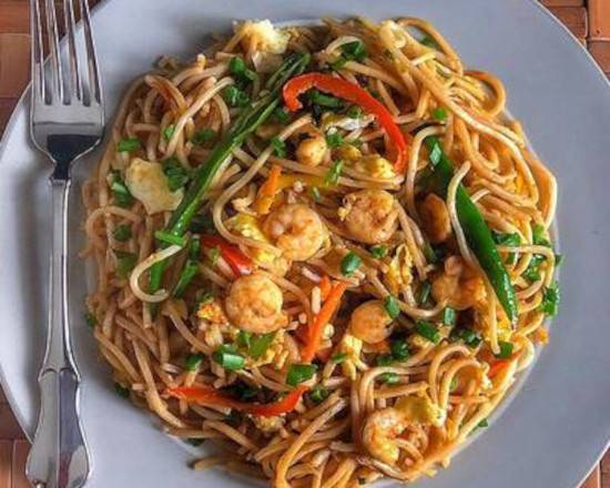 Order Shrimp Noodles food online from Tikka Island store, San Antonio on bringmethat.com