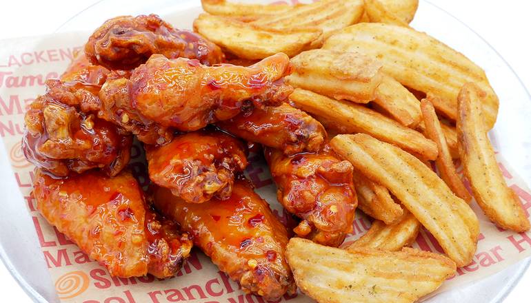 Order 10 Original Basket food online from Wing Zone store, Alexandria on bringmethat.com