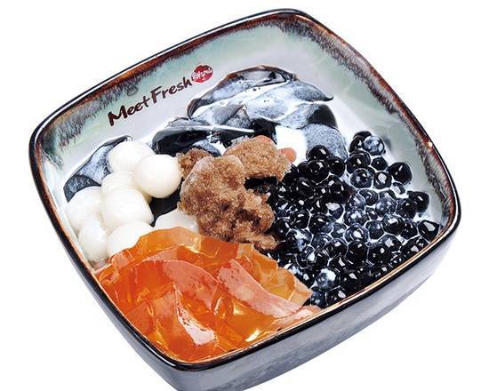 Order Icy Grass Jelly #C food online from Meet Fresh store, San Mateo on bringmethat.com