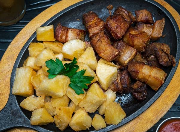 Order Crackling (Torresmo) food online from Altas Horas store, Newark on bringmethat.com