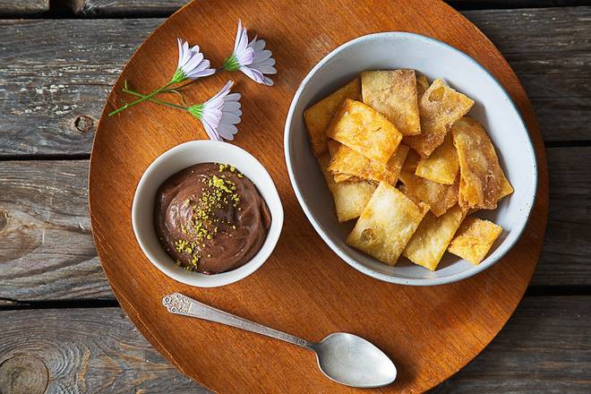 Order Chocolate Hummus & Cinnamon Chips food online from Sajj store, San Francisco on bringmethat.com