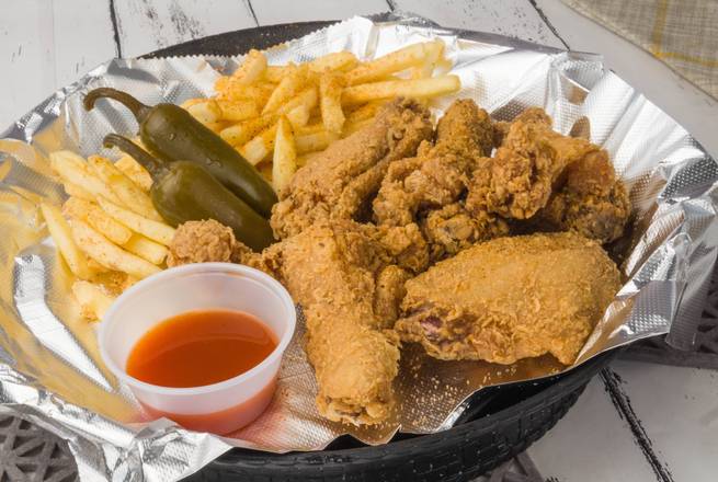Order Wings (5 pcs) food online from Omg Seafood To Go store, Houston on bringmethat.com