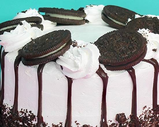 Order Classic Oreo Cake food online from Amy's Ice Creams store, Austin on bringmethat.com