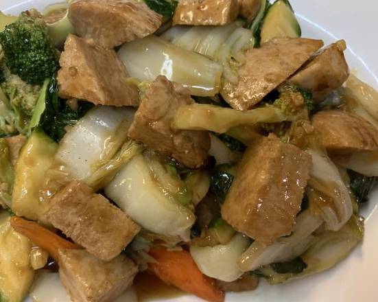 Order Meatless Chicken with Assorted Vegetables food online from Uncle Wing's Restaurant store, San Rafael on bringmethat.com