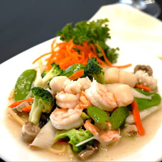 Order S11. Seafood Delight food online from Excel Chinese Restaurant store, South Chesterfield on bringmethat.com