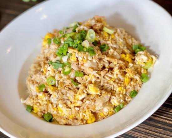 Order Crab Fried Rice food online from Baramee Thai Restaurant store, San Pedro on bringmethat.com