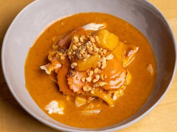 Order Massaman Curry food online from Sea Thai Restaurant store, Orlando on bringmethat.com