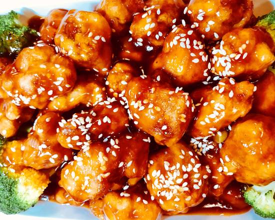 Order Sesame Chicken  food online from New Golden House store, Philadelphia on bringmethat.com