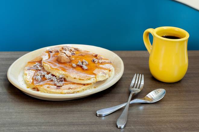 Order Cinnamon Roll GFF Pancakes food online from Snooze Am Eatery store, San Diego on bringmethat.com
