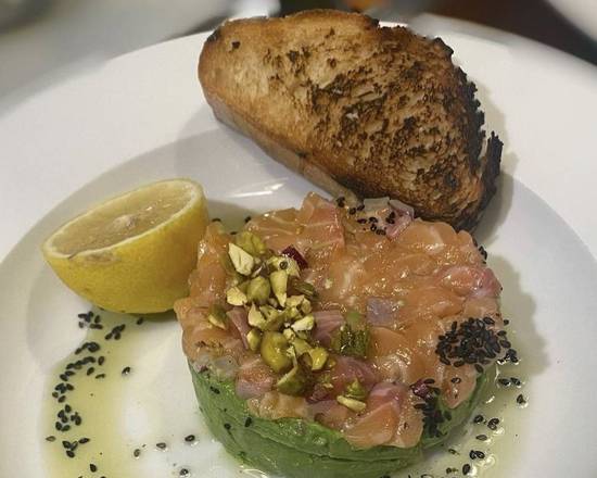 Order Salmon Tartare food online from Caffe Di Mauro store, Miami Beach on bringmethat.com