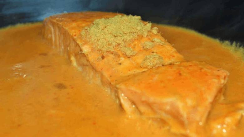 Order P17 Curry Chu-Chee Salmon ** food online from Madam Mam's store, Bee Cave on bringmethat.com