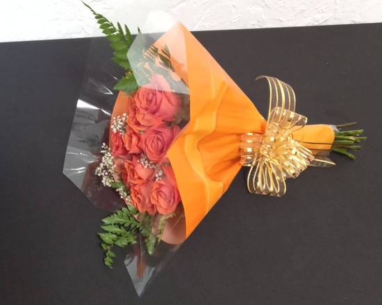Order Dozen Orange Roses Bouquet food online from Claudia's Flowers store, North Miami on bringmethat.com