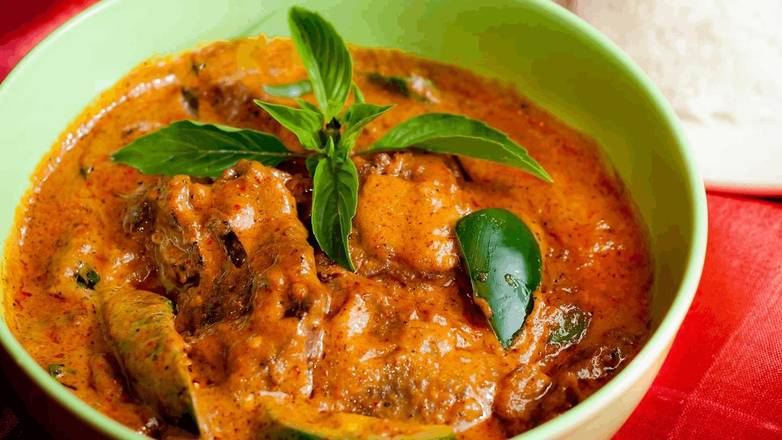Order P41 Special Panang Beef Curry ** food online from Madam Mam's store, Bee Cave on bringmethat.com