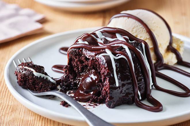 Order Triple Chocolate Meltdown® food online from Applebee store, East Norriton on bringmethat.com