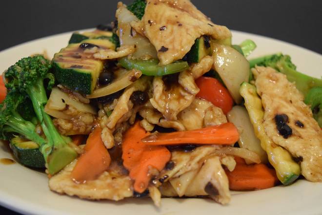 Order Black Bean Chicken food online from Dragonfly store, Centralia on bringmethat.com