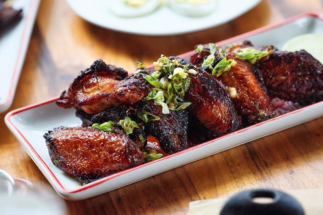 Order Garlic Black Pepper Wings food online from Founding Farmers Tysons store, Providence on bringmethat.com