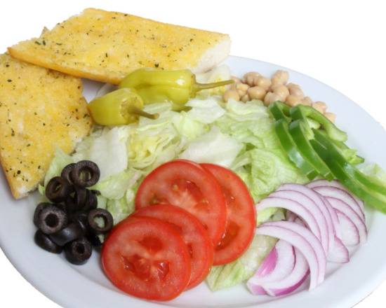 Order Green Salad food online from Big Mama & Papa Pizzeria store, Los Angeles on bringmethat.com