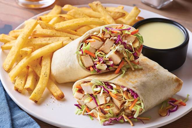 Order Oriental Grilled Chicken Salad Wrap food online from Applebee's store, McAllen on bringmethat.com