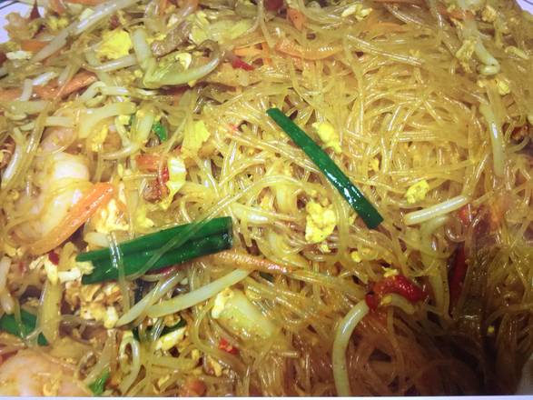 Order Singapore Style Rice Noodles food online from Canton Chinese Restaurant store, Richardson on bringmethat.com