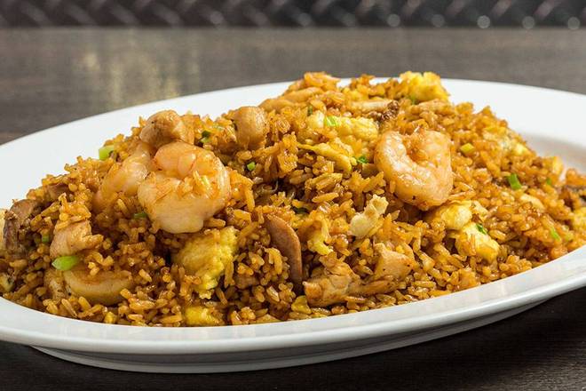 Order Chaulafan Especial food online from El Guayaquileno Restaurant store, Elmhurst on bringmethat.com