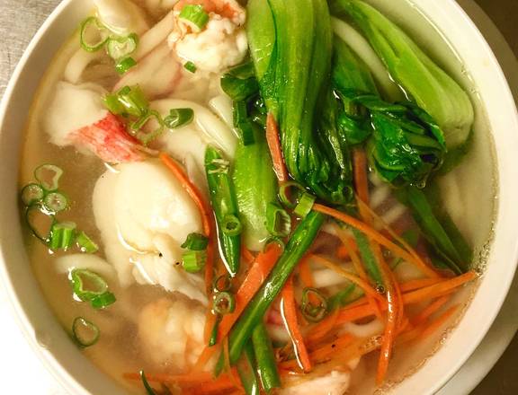 Order Seafood Vegetable Noodle Soup food online from Mulan Asian Bistro East store, Memphis on bringmethat.com