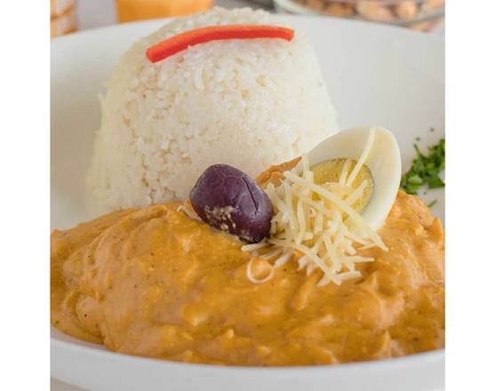 Order Aji de Gallina and soda food online from Dr. Limon Ceviche Bar store, Miami Lakes on bringmethat.com