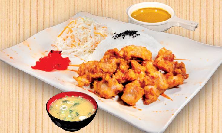 Order 103. Curry Rice with Fried Chicken food online from Ajisen Ramen store, Temple City on bringmethat.com