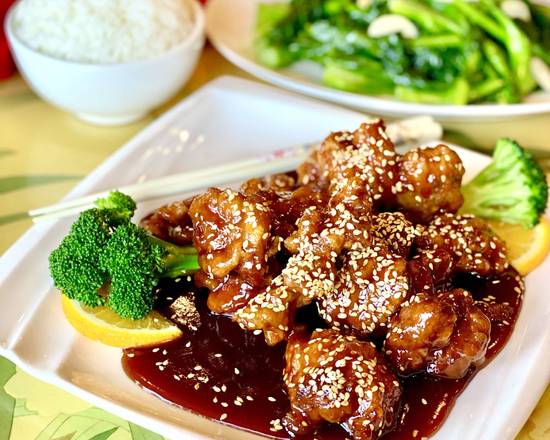 Order C4. Sesame Chicken food online from Din Ho Chinese BBQ store, Austin on bringmethat.com