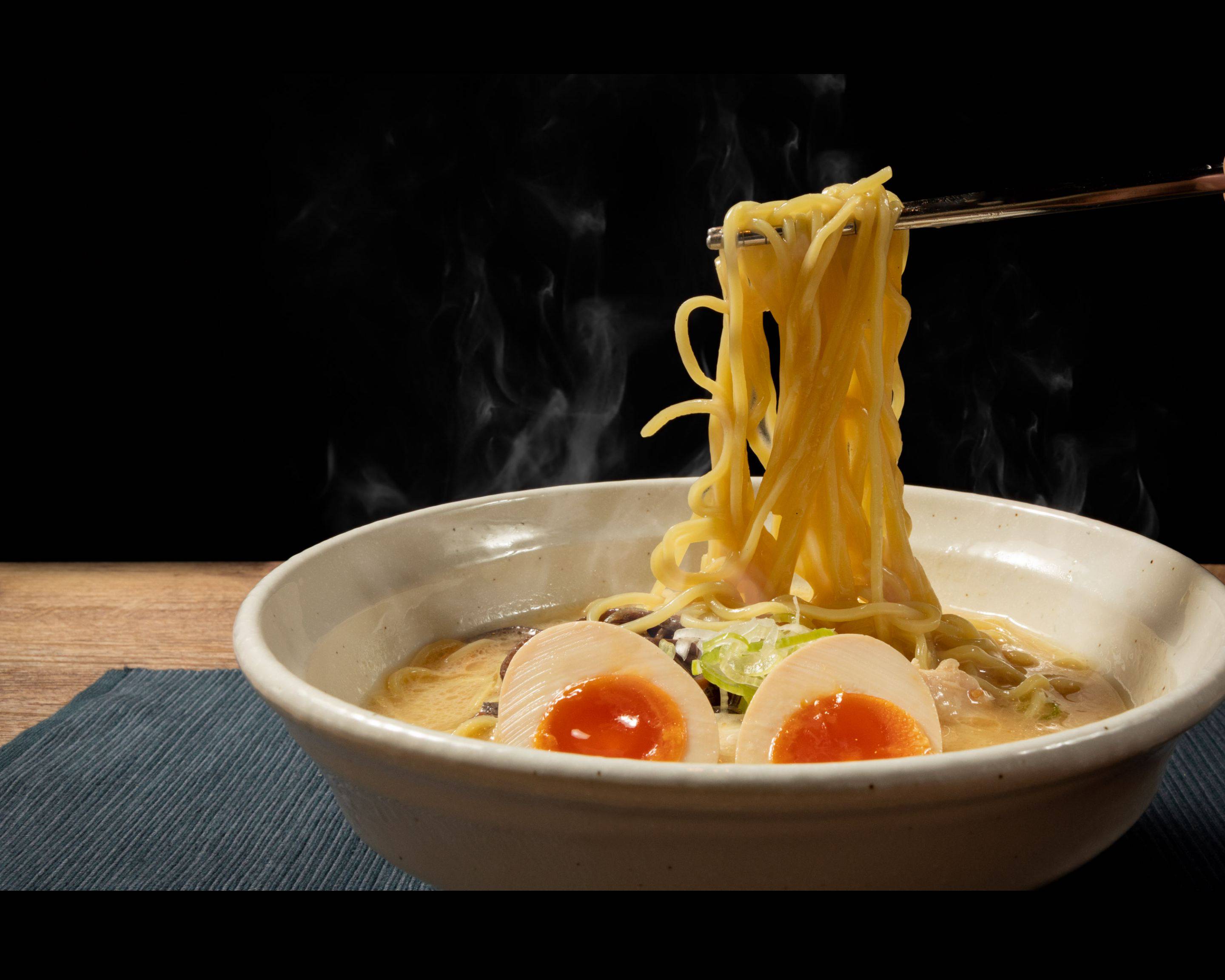 年間7万食売り上げる濃厚鶏白湯ラーメン 博多とりめん花小金井北口の出前 宅配 テイクアウトメニュー ウーバーイーツ