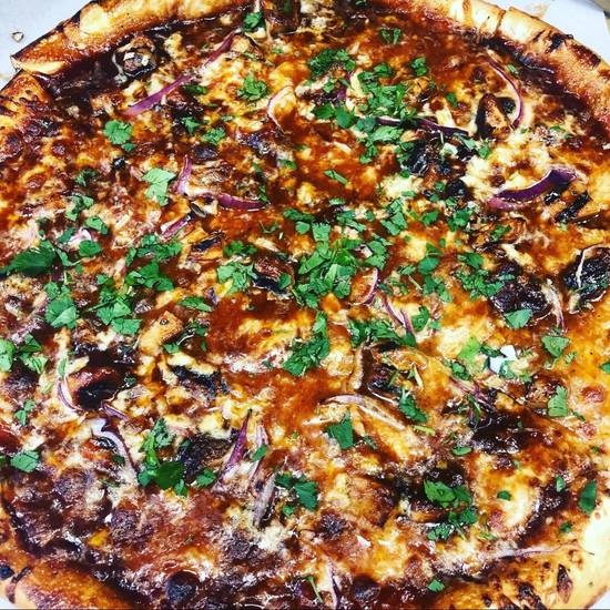 Order 18" - The Straddle Pizza food online from Wall Street Pizza store, Culver City on bringmethat.com