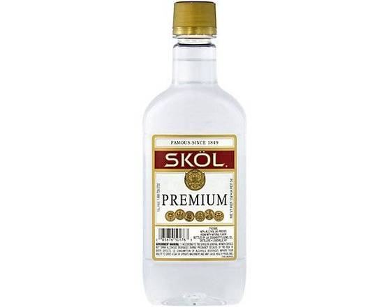 Order Skol, 750mL vodka (40% ABV) food online from Woodbury Wine & Spirits store, ORLANDO on bringmethat.com