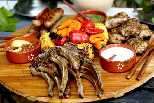 Order Desi Chops Mixed Grill food online from Desi Chops store, Chicago on bringmethat.com