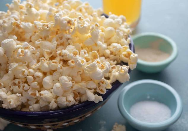 Order Fresh Salt and Vinegar Popcorn food online from Valbella Midtown store, New York on bringmethat.com