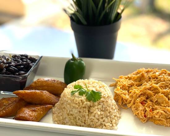 Order Desayuno Criollo Light food online from Dale Arepa Bar & Healthy Bistro store, Miami on bringmethat.com