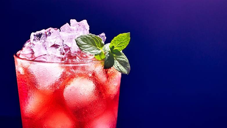 Order 16 oz. Raspberry Iced Tea food online from Wild Skillets store, Gurnee on bringmethat.com