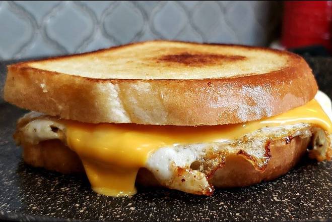 Order Cheesy Scrambled Egg Sandwich food online from Breakfast To Door store, Mamaroneck on bringmethat.com
