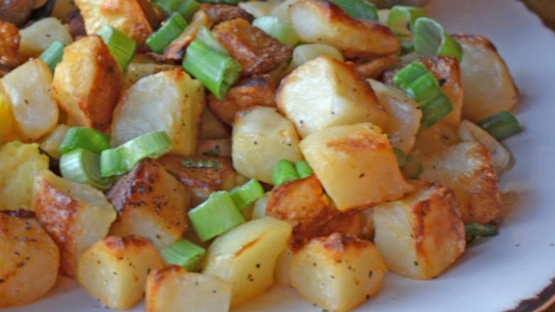 Order Potatoes Side food online from Egg Harbor Cafe store, Libertyville on bringmethat.com
