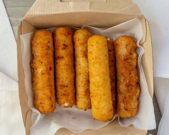 Order Mozzarella Sticks food online from Reisterstown Family Diner store, Reisterstown on bringmethat.com