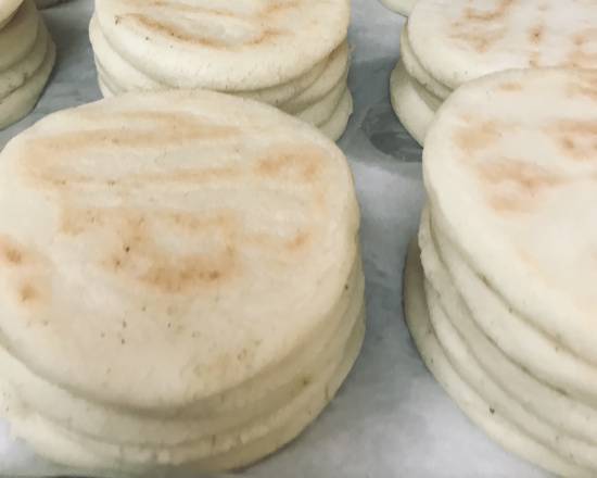 Order Arepa Viuda food online from Arepa One store, Hialeah on bringmethat.com