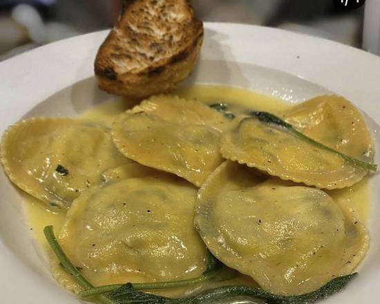 Order Ravioli Butter and Sage food online from Caffe Di Mauro store, Miami Beach on bringmethat.com