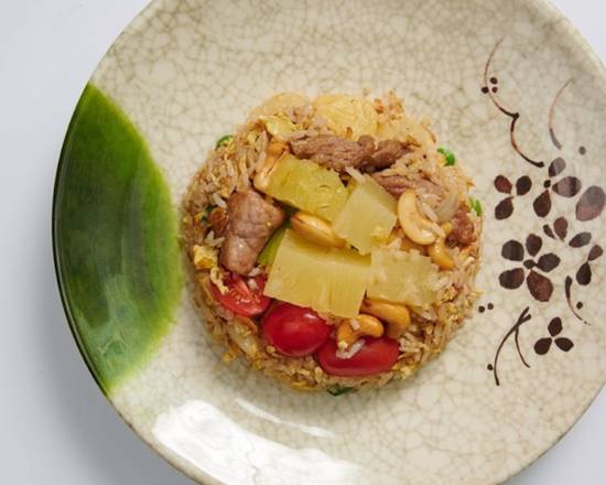Order Pineapple Fried Rice food online from Thai 72 store, New York on bringmethat.com