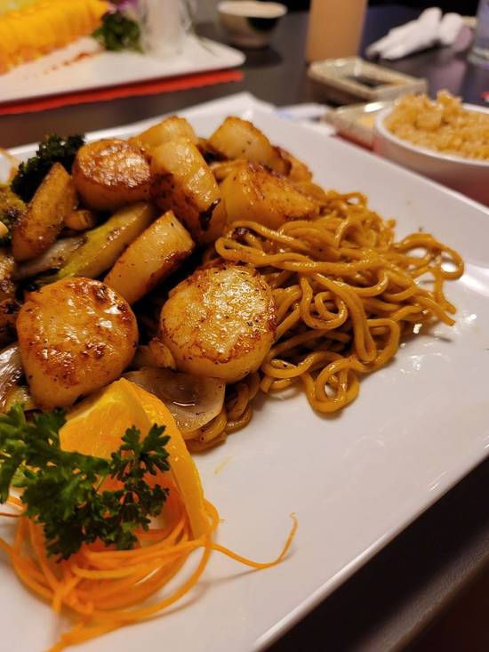 Order E5. Scallop Hibachi food online from Mizu Sushi and Grill store, Jacksonville on bringmethat.com