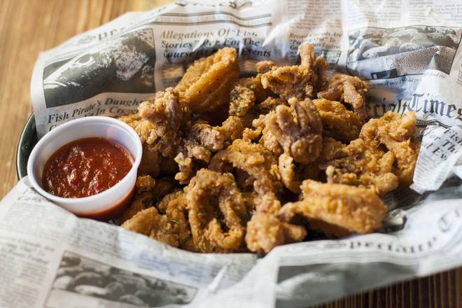 Order Fried Calamari food online from Hook & Reel Cajun Seafood store, Philadelphia on bringmethat.com