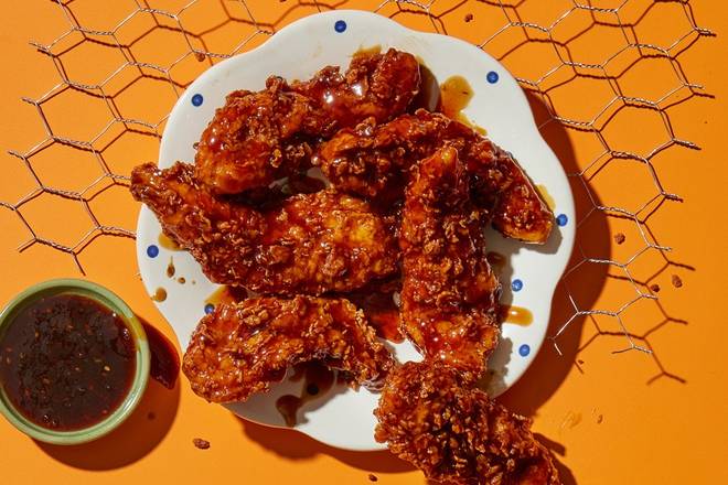 Order 6 Tenders food online from Underground Chuck's store, Fleming Island on bringmethat.com