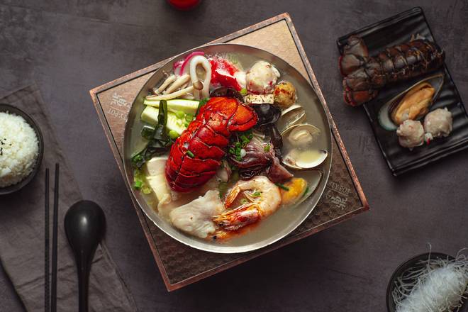 12. Seafood Lobster Hot Soup