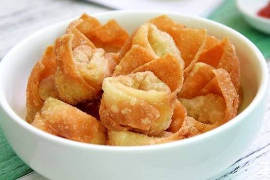 Order 4.Fried Wonton (9 pcs) 炸云吞（9） food online from Great Wall Chinese Restaurant store, Haysville on bringmethat.com