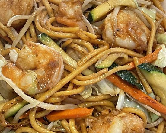 Order Chow Mein with Shrimp food online from Lee's BBQ + Boba store, Cudahy on bringmethat.com